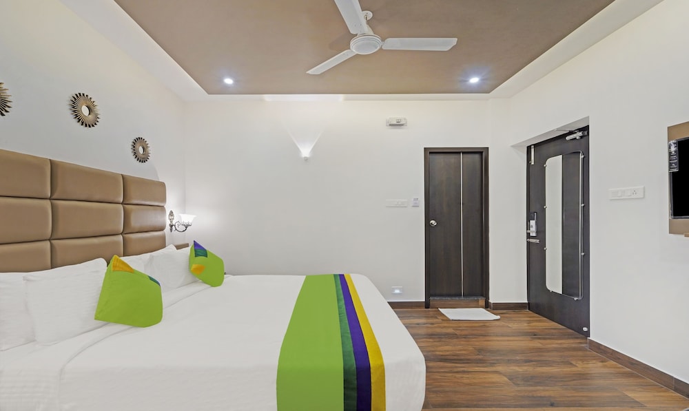 Treebo Premium Raffis' Andalusia Bay Way
