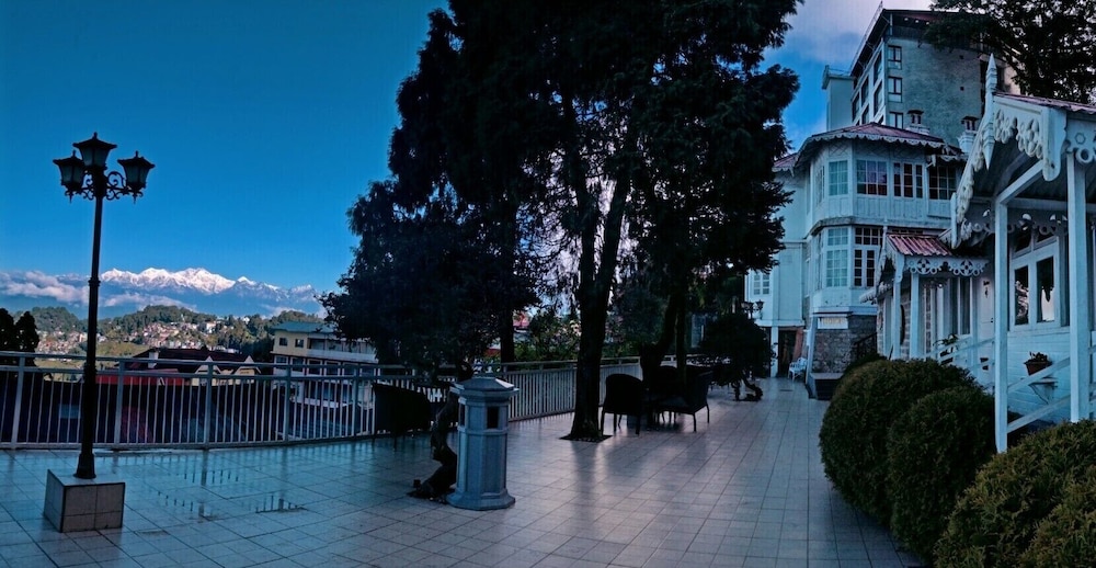 Summit Swiss Heritage Resort & Spa