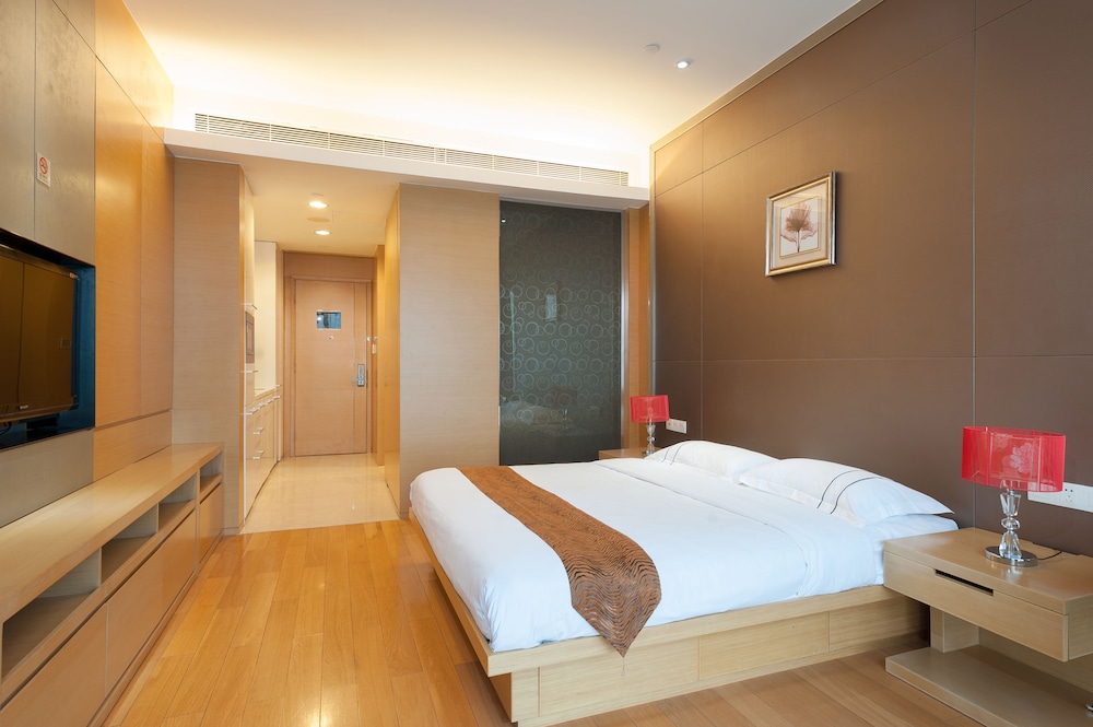 Yicheng Pazhou Poly World Trade Centre Apartment