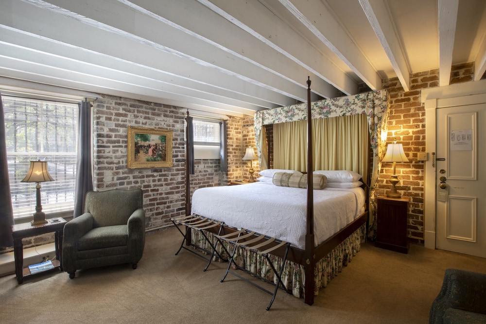 Foley House Inn