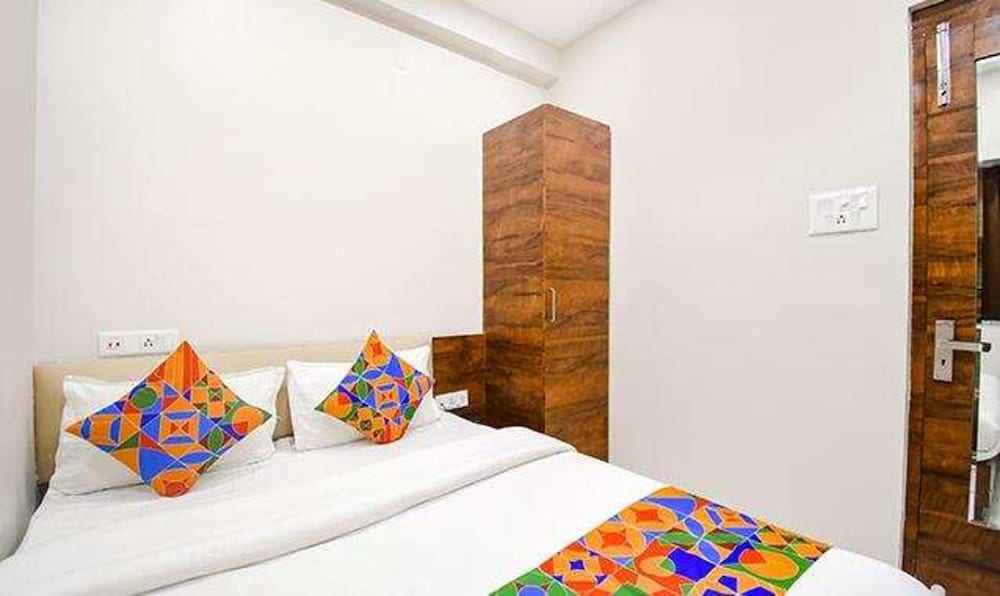 FabHotel Dak Plaza