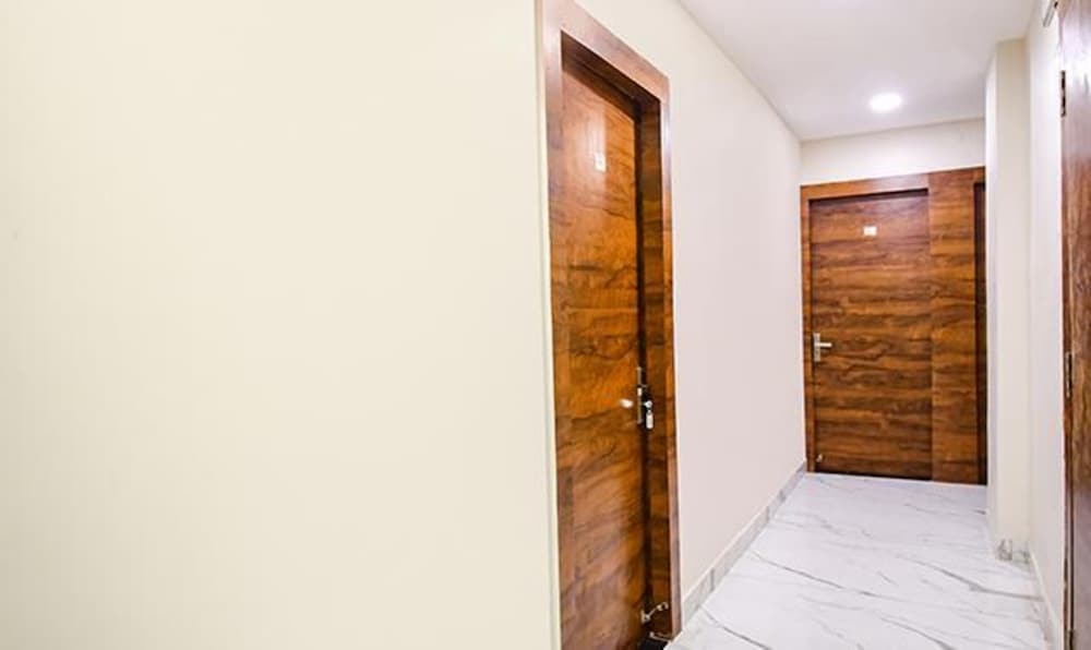 FabHotel Dak Plaza