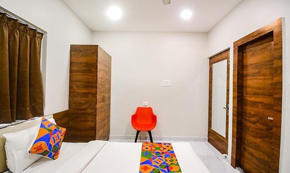 FabHotel Dak Plaza