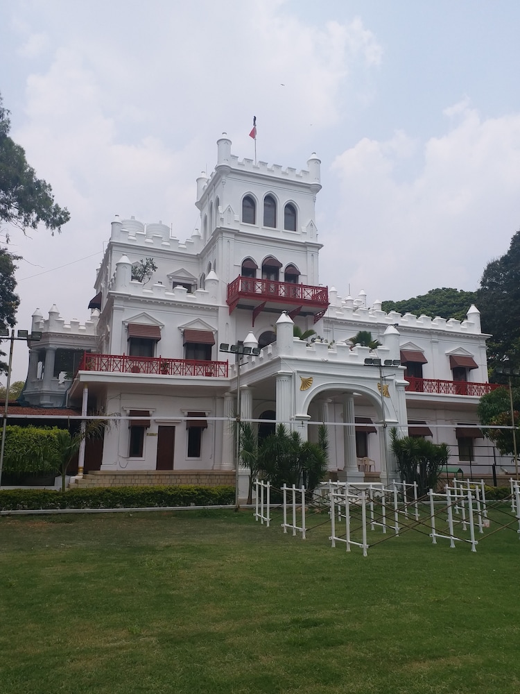 Jayamahal Palace Hotel