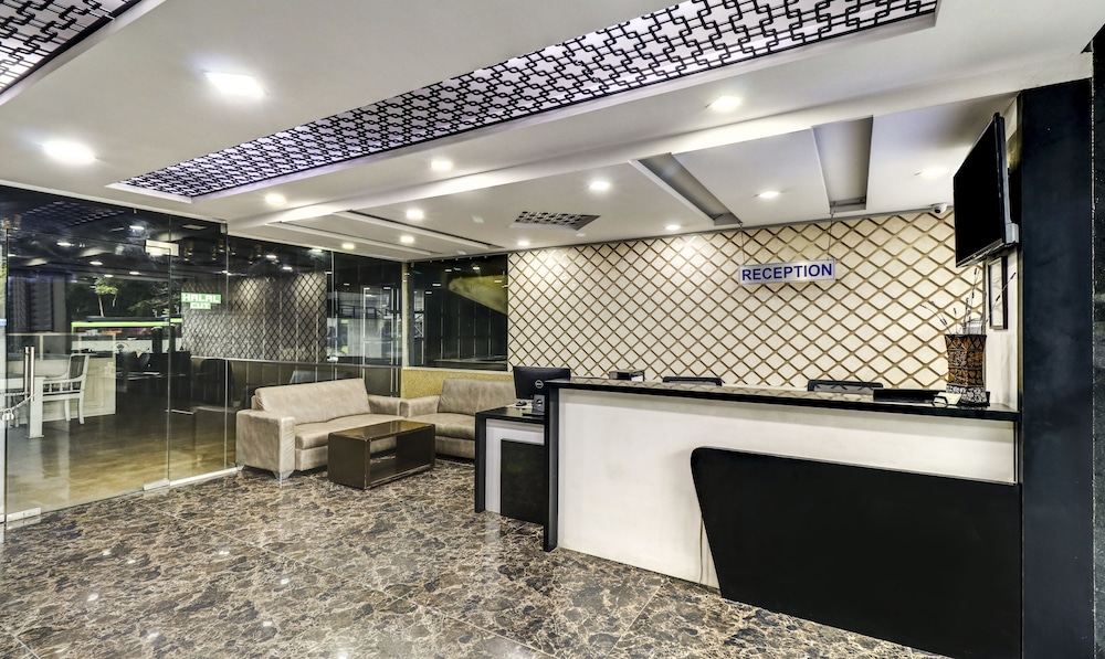 Treebo Sahara Suites, 750 M From St. John's Medical College And Hospital
