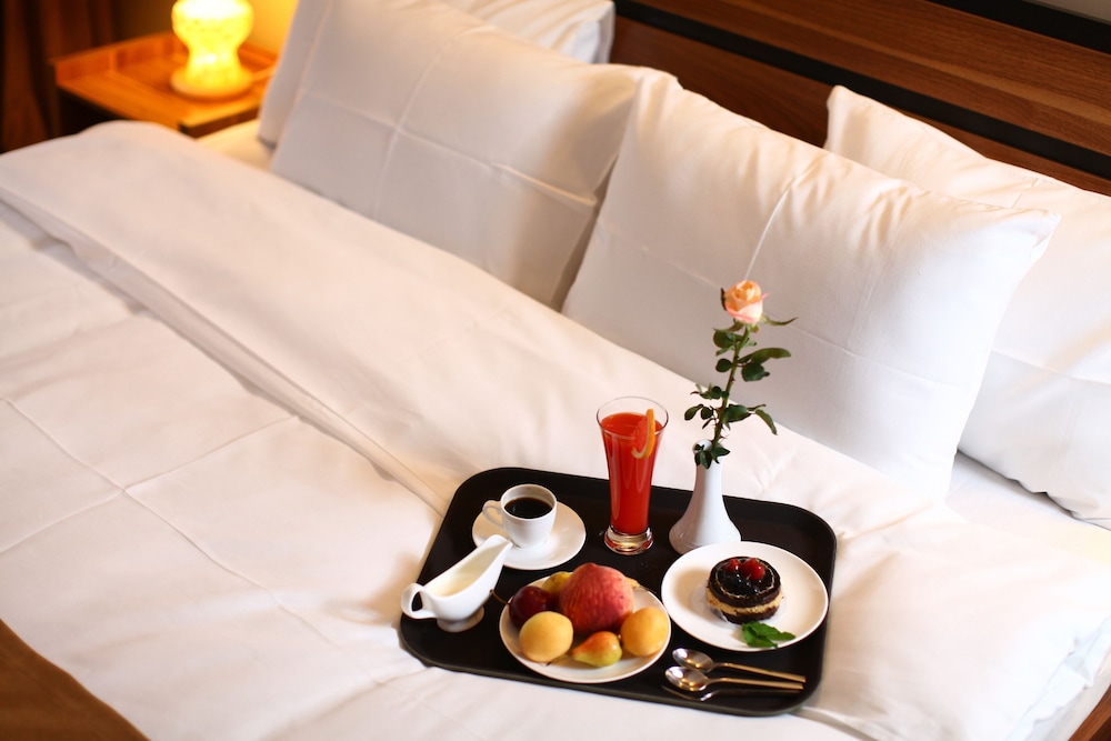 New Nairi Hotel