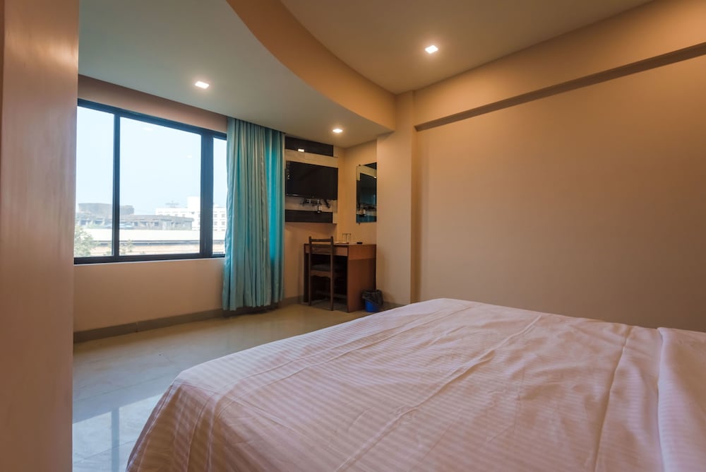 Hotel Sarovar Grand