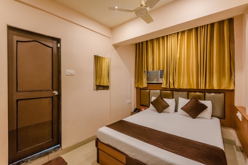 Hotel Sarovar Grand