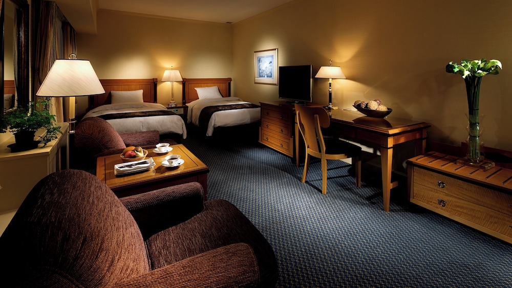 RIHGA Royal Hotel Osaka, Vignette Collection by IHG