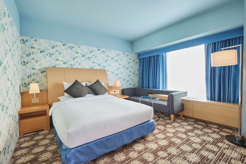 RIHGA Royal Hotel Osaka, Vignette Collection by IHG
