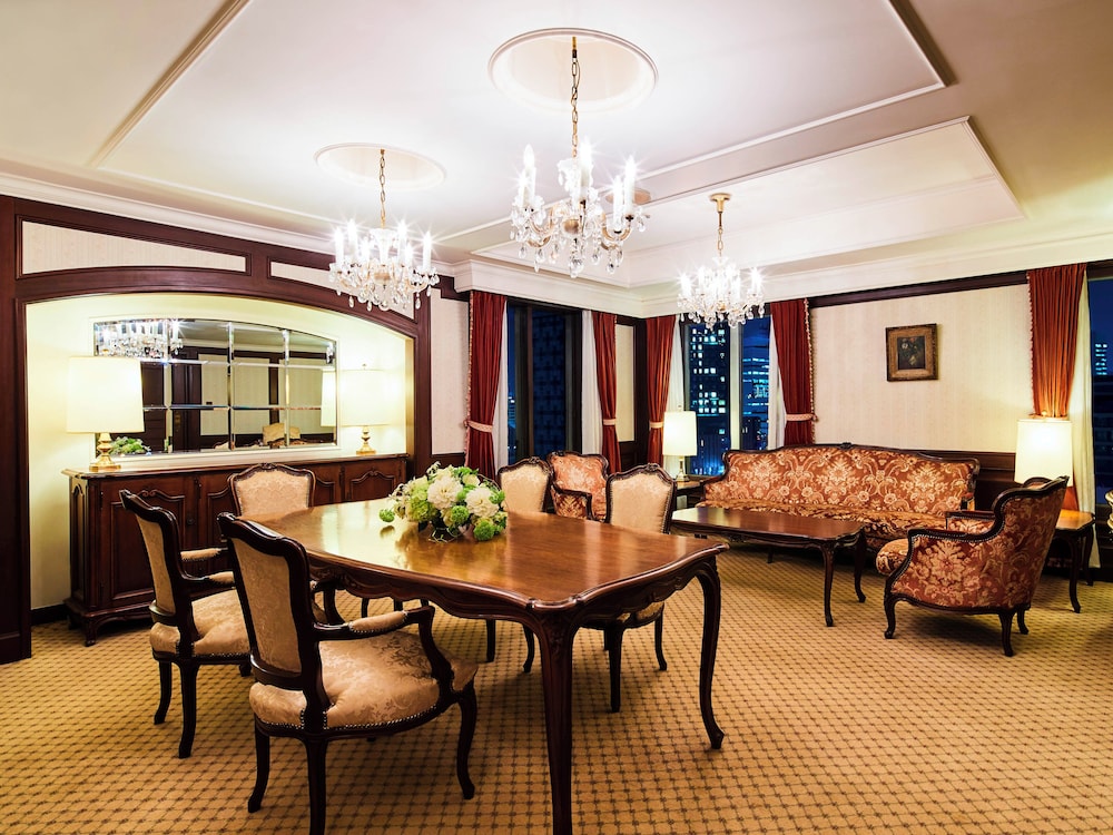 RIHGA Royal Hotel Osaka, Vignette Collection by IHG