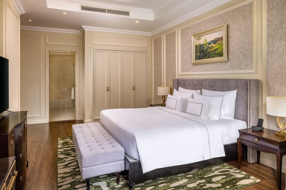 Melia Vinpearl Cam Ranh Beach Resort