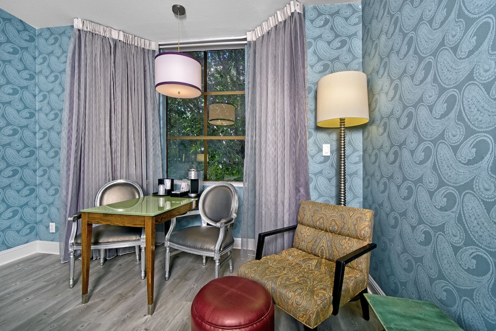 Hotel Fiona