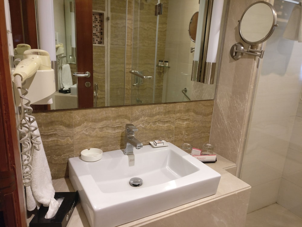Ramada by Wyndham Ahmedabad 