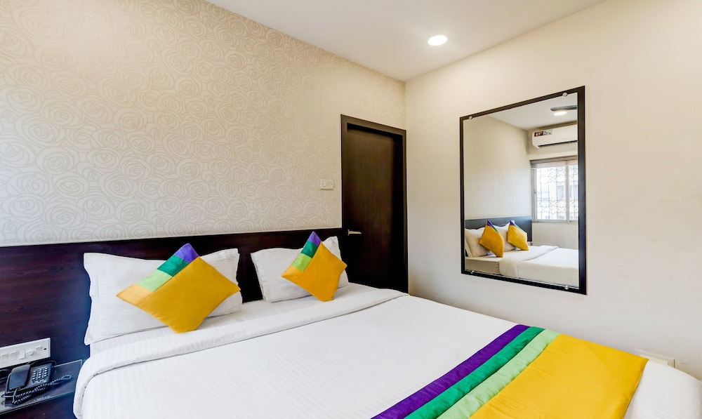 Itsy Hotels Neeranand Plaza, Bhawanipur