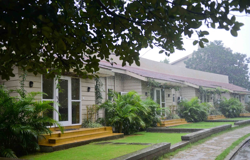Manas Resort with Petting Zoo