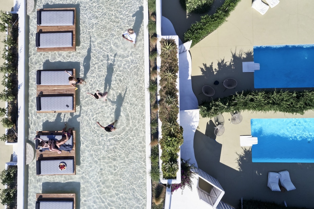 Naxian Utopia Luxury Villas & Suites