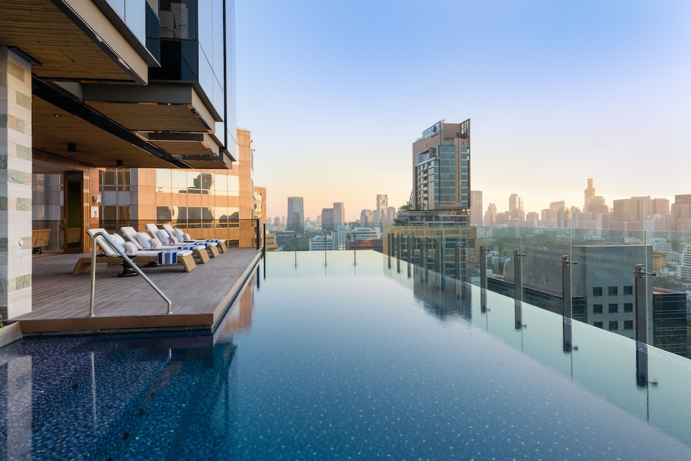Hotel Indigo Bangkok Wireless Road by IHG