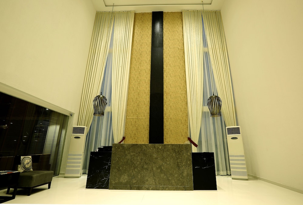 Hotel Deccan Serai, HITEC CITY, HYDERABAD
