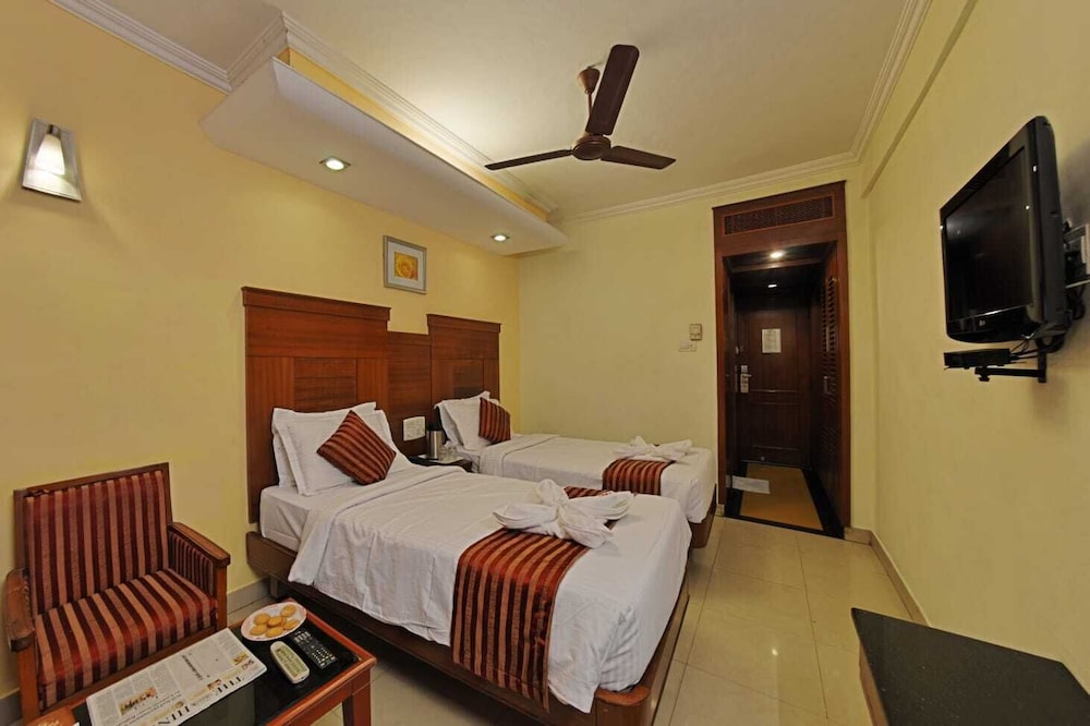 Hotel Chandra Park (Opp Railway Station)