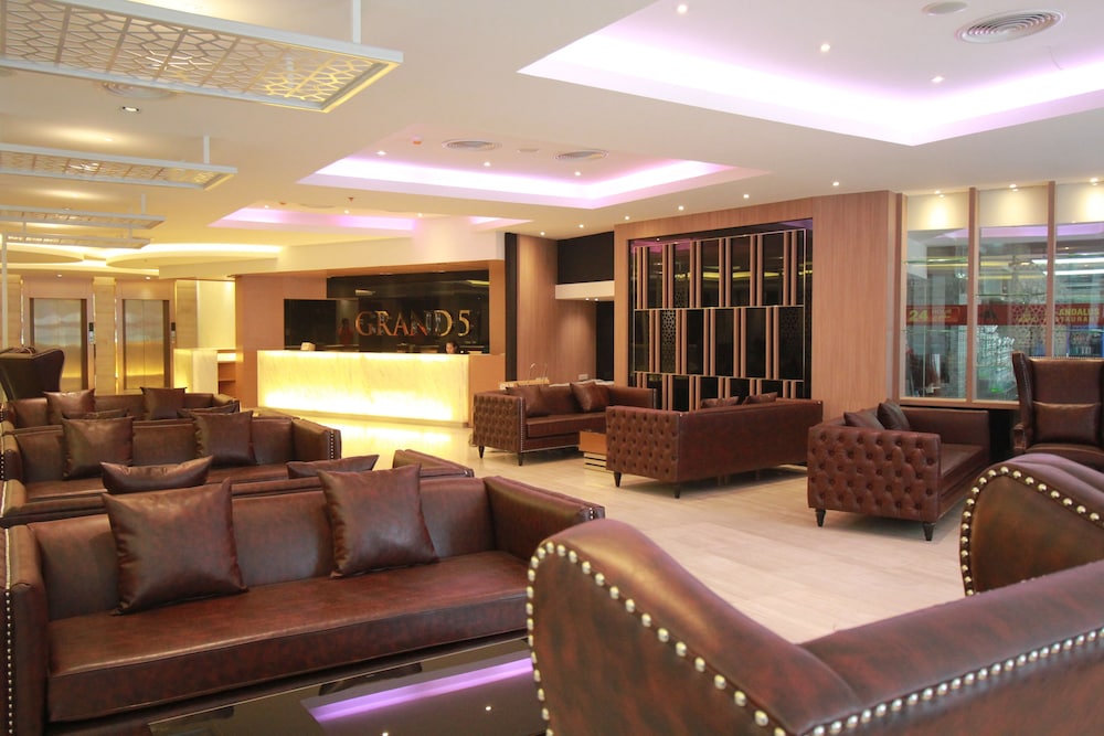Grand 5 Hotel & Plaza Sukhumvit Bangkok