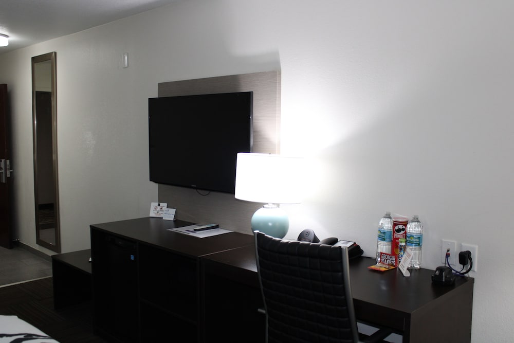 Wingate by Wyndham Kings Bay Naval Base / I-95