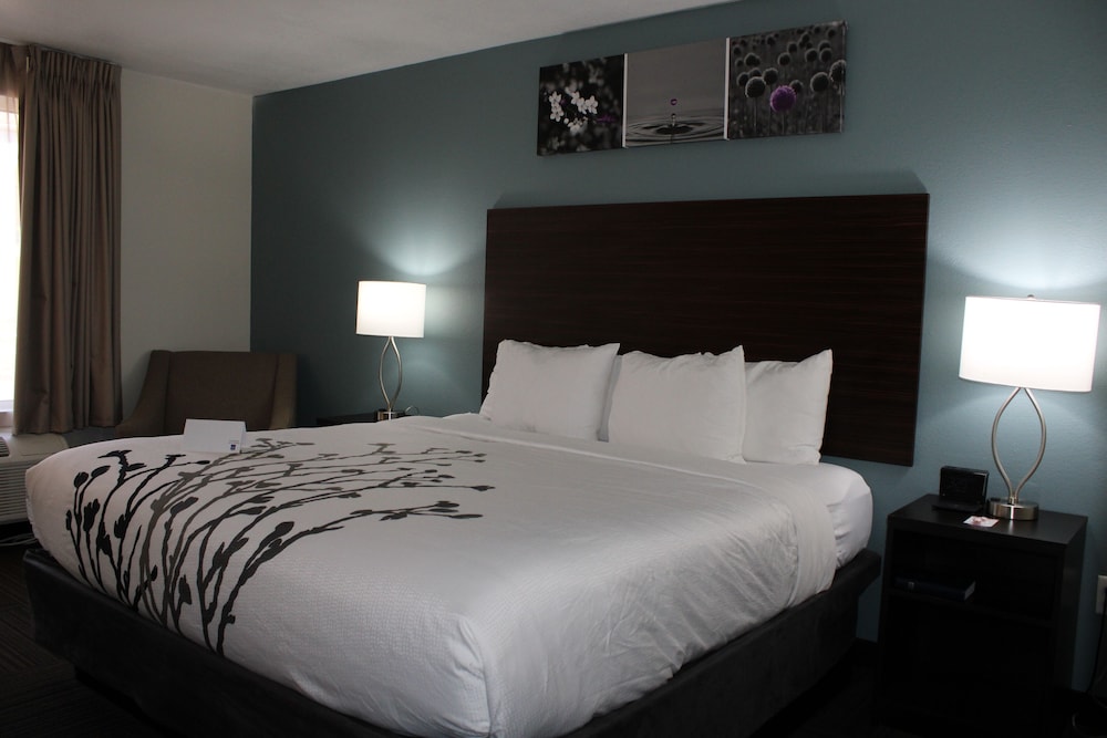 Wingate by Wyndham Kings Bay Naval Base / I-95