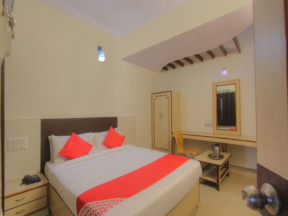 OYO 16107 Rigel Residency