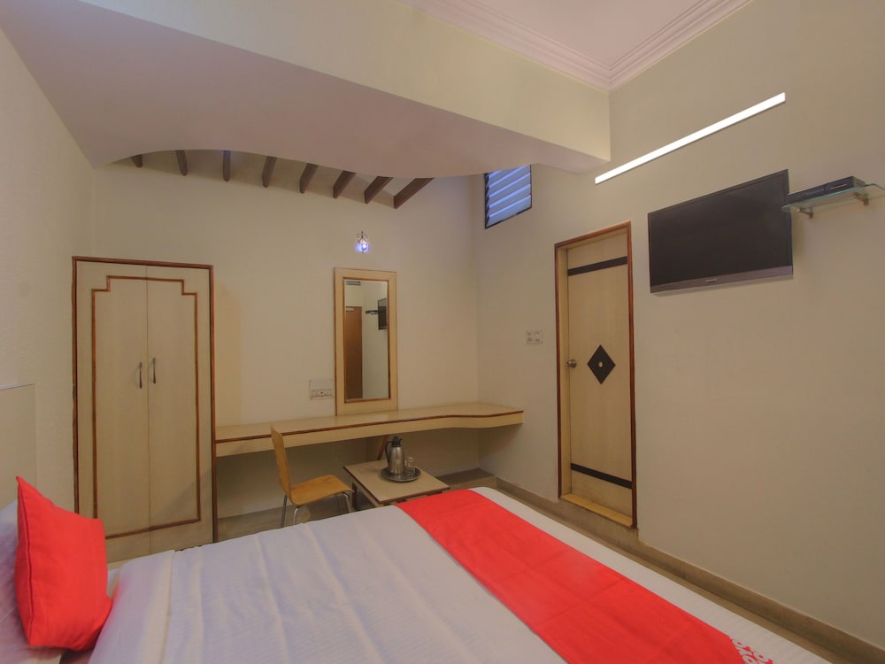 OYO 16107 Rigel Residency