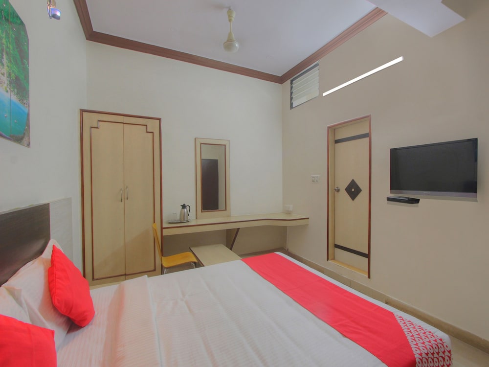 OYO 16107 Rigel Residency