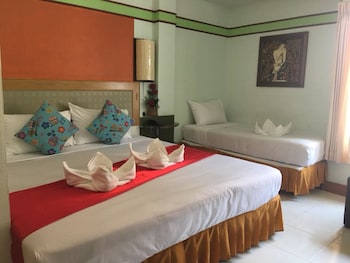 Polkadot Cafe&Hotel