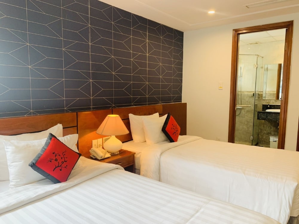 White Lotus Hotel Saigon