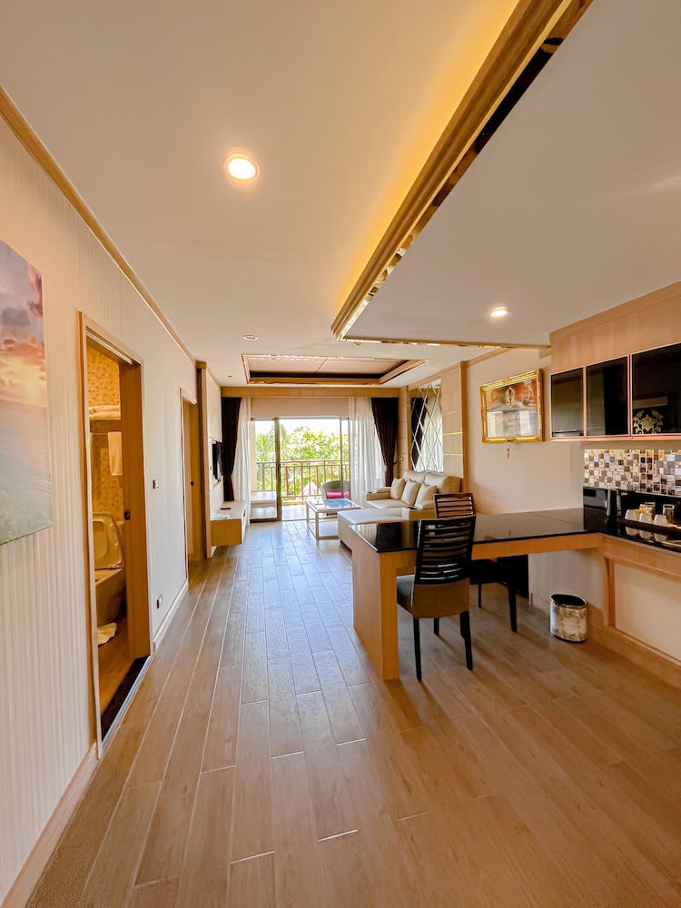 Quality Beach Resorts and Spa Patong