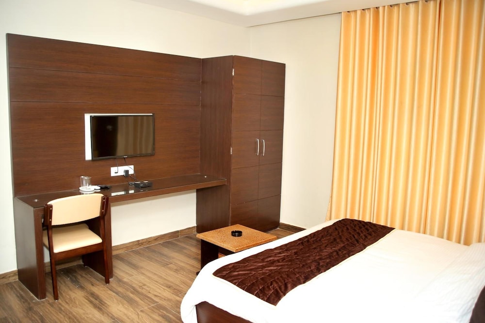 Hotel Lavanya Palace
