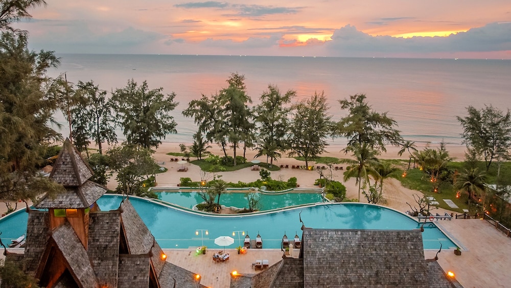 Santhiya Phuket Natai Resort & Spa