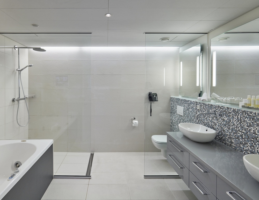 Crowne Plaza Copenhagen Towers by IHG