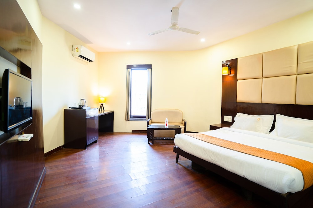 Hotel Polovictory Palace