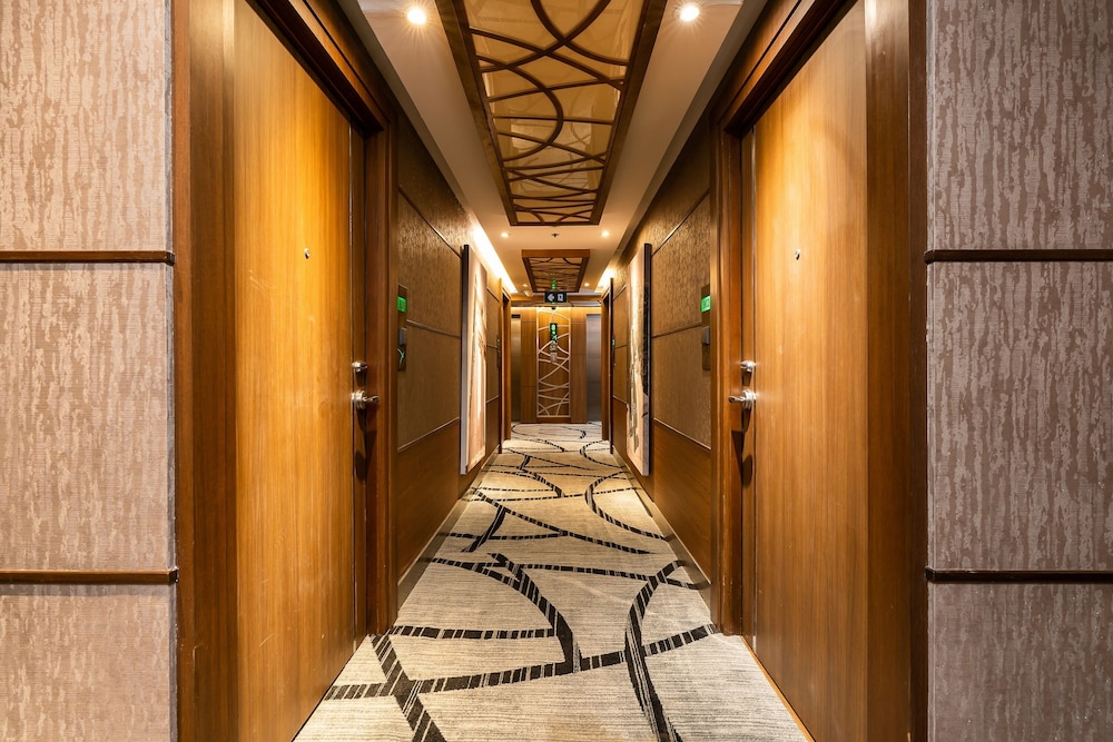 The Continent Boutique Hotel Bangkok Sukhumvit by Compass Hospitality