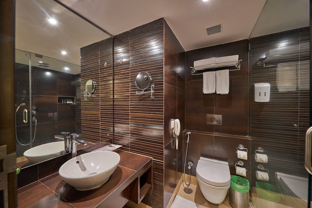 Lemon Tree Premier, Navi Mumbai