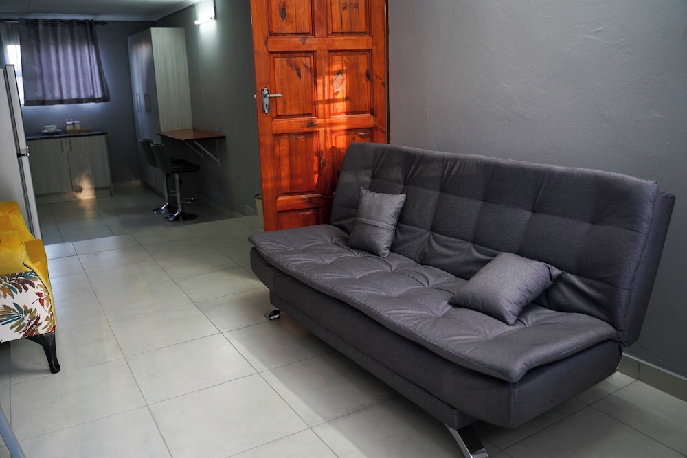 Aqua Guest House