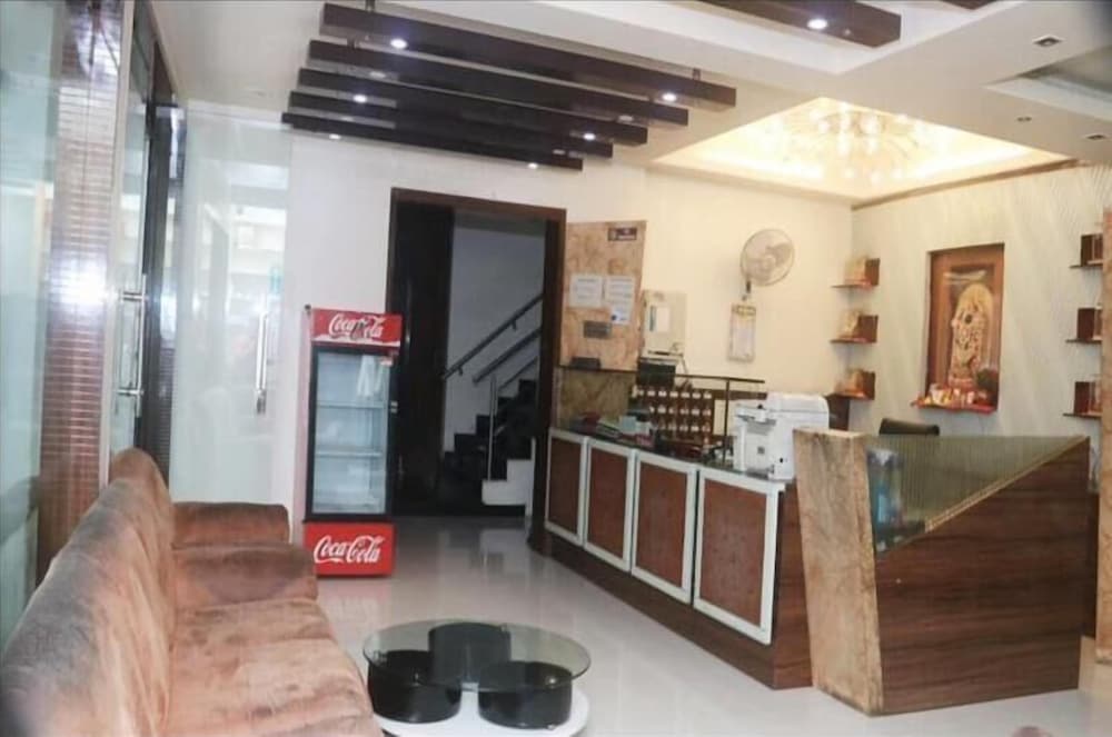 Hotel Pranav Executive (Near Swargate), Pune