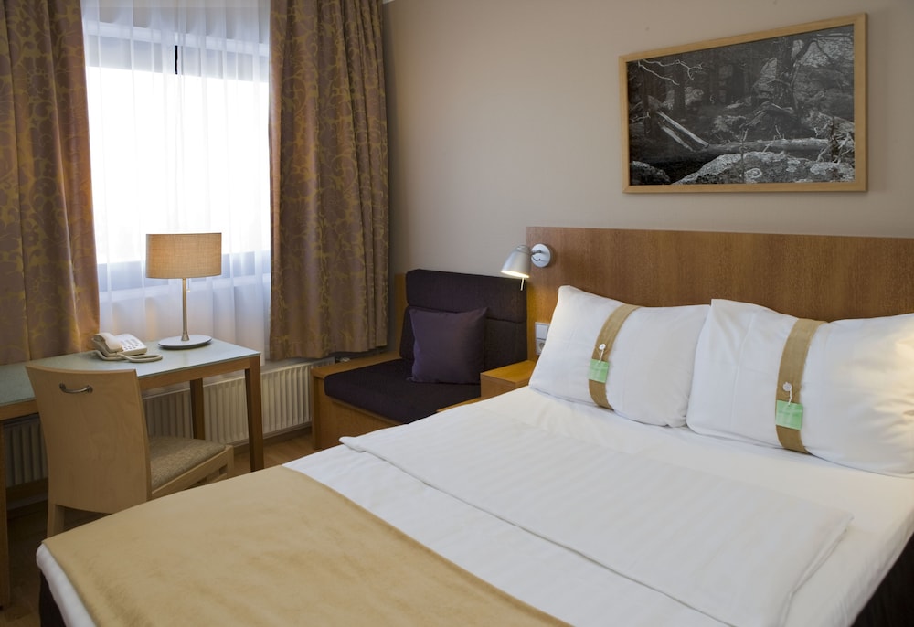 Holiday Inn Helsinki - Vantaa Airport by IHG