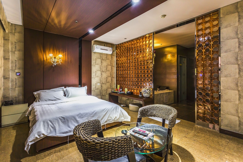 Qingdao Heng Bo Hotel
