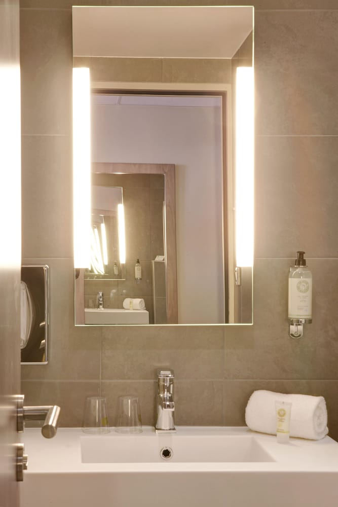 Best Western Plus Paris Velizy