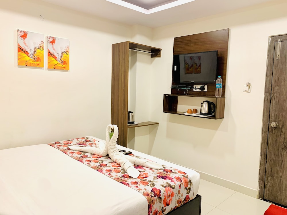 Hotel Oak By Signature Airport Zone