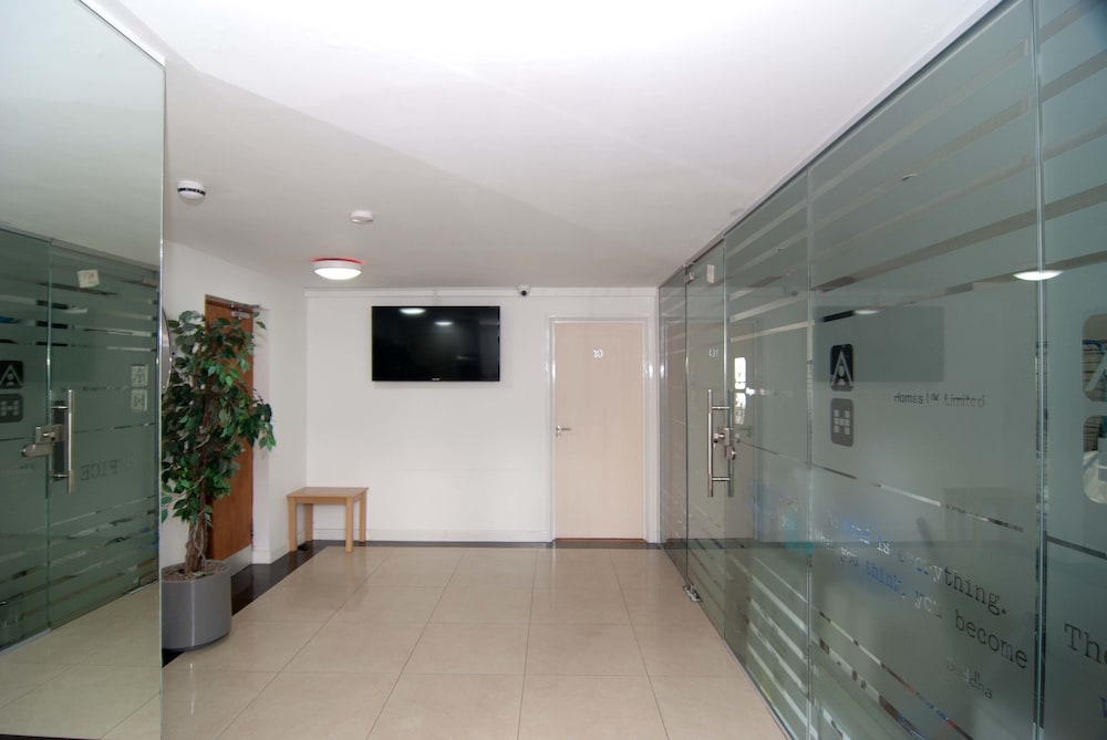 Southampton Serviced Apartment