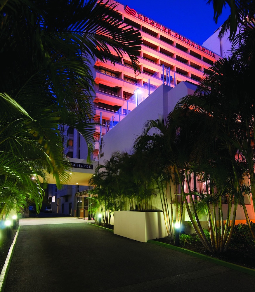 Crowne Plaza Perth by IHG
