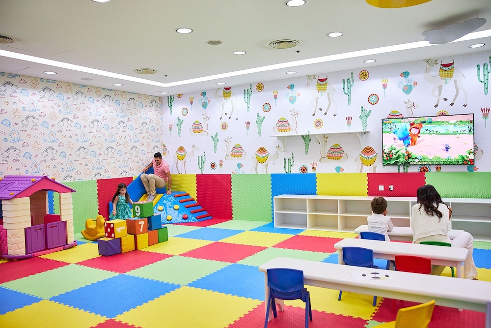Mercure Dubai Barsha Heights Hotel Suites And Apartments