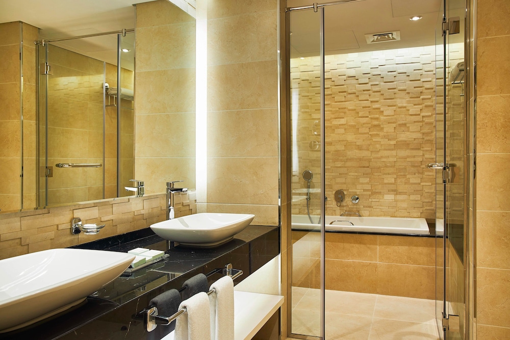 Mercure Dubai Barsha Heights Hotel Suites And Apartments