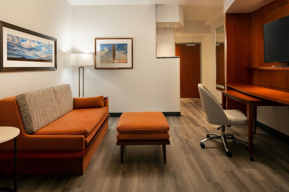 Courtyard Scottsdale Salt River